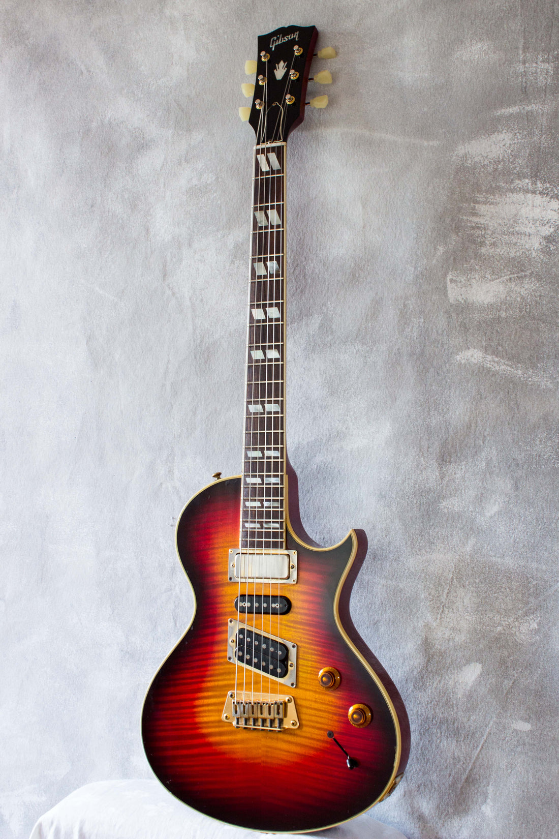 Gibson Nighthawk Standard ST3 Fireburst 1996