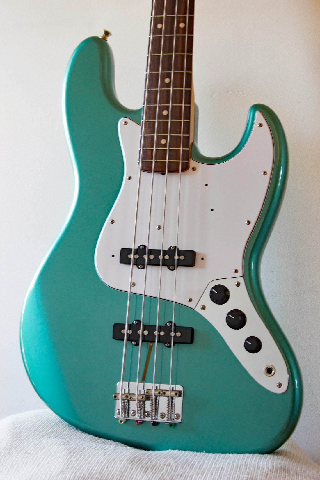 Fender Japan '62 Reissue Jazz Bass JB62-58 Ocean Turquoise Metallic 2006-08