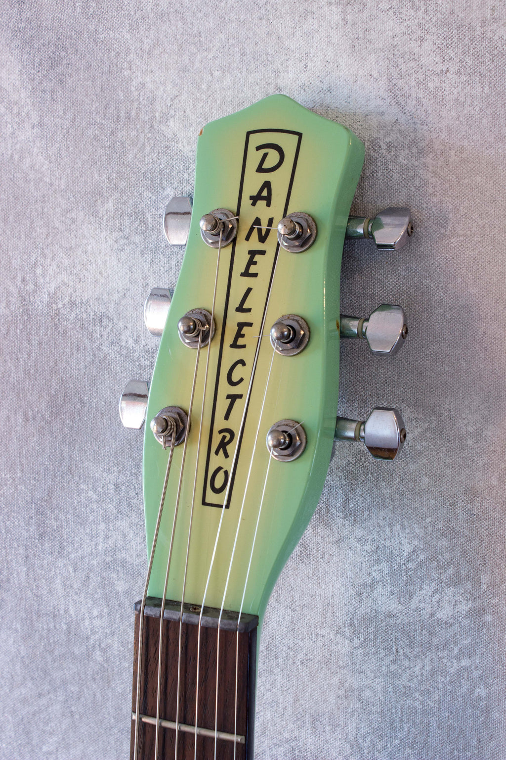 Danelectro 56 U2 Surf Green Burst 1998