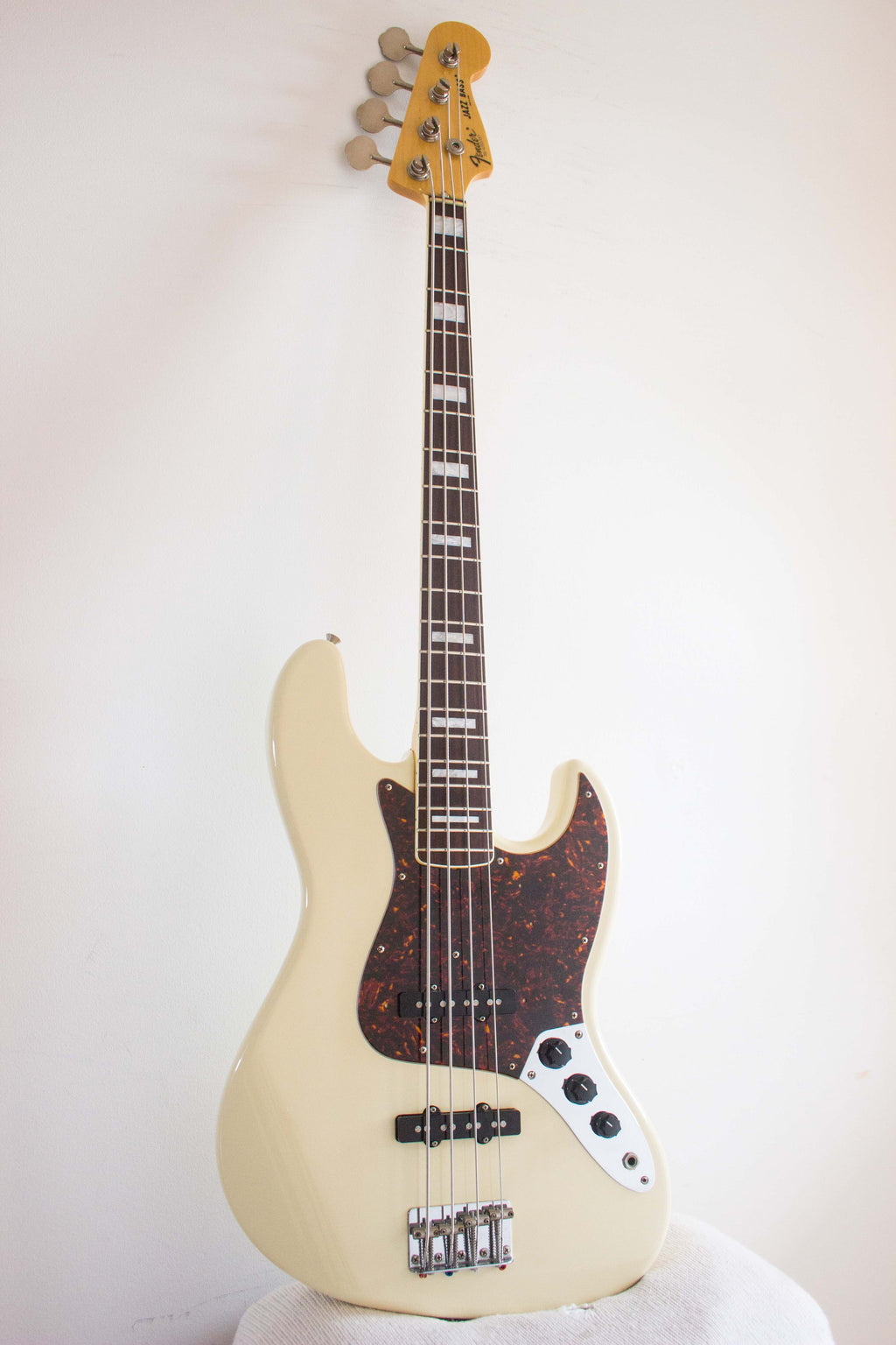 Fender Japan '75 Reissue Jazz Bass JB75-90US Vintage White