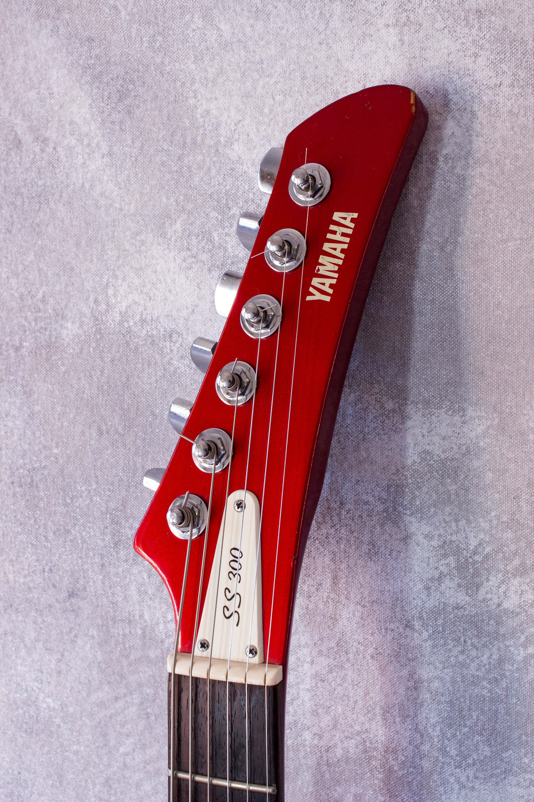 Yamaha SS-300 Candy Apple Red 1982