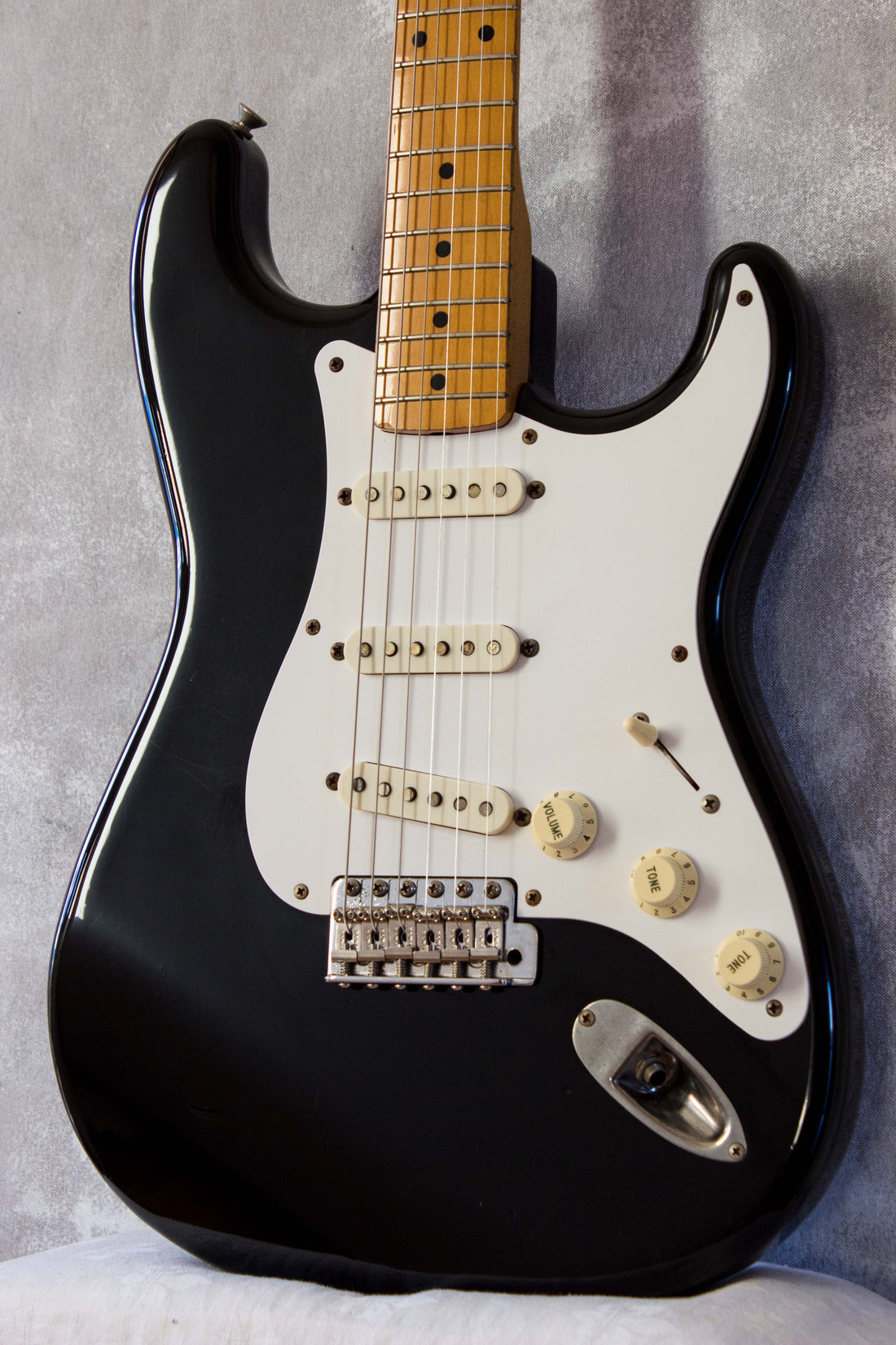 Fender Japan '57 Stratocaster ST57-70 Black JV Serial 1984