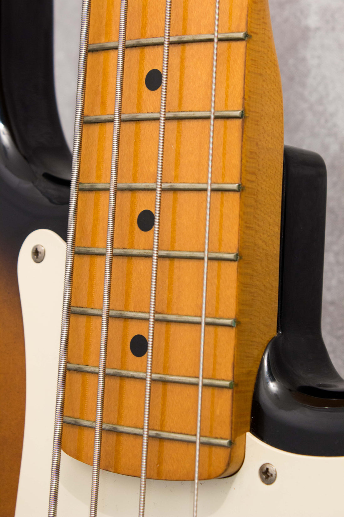 Fender Japan '57 Precision Bass PB57-55 Sunburst 1986