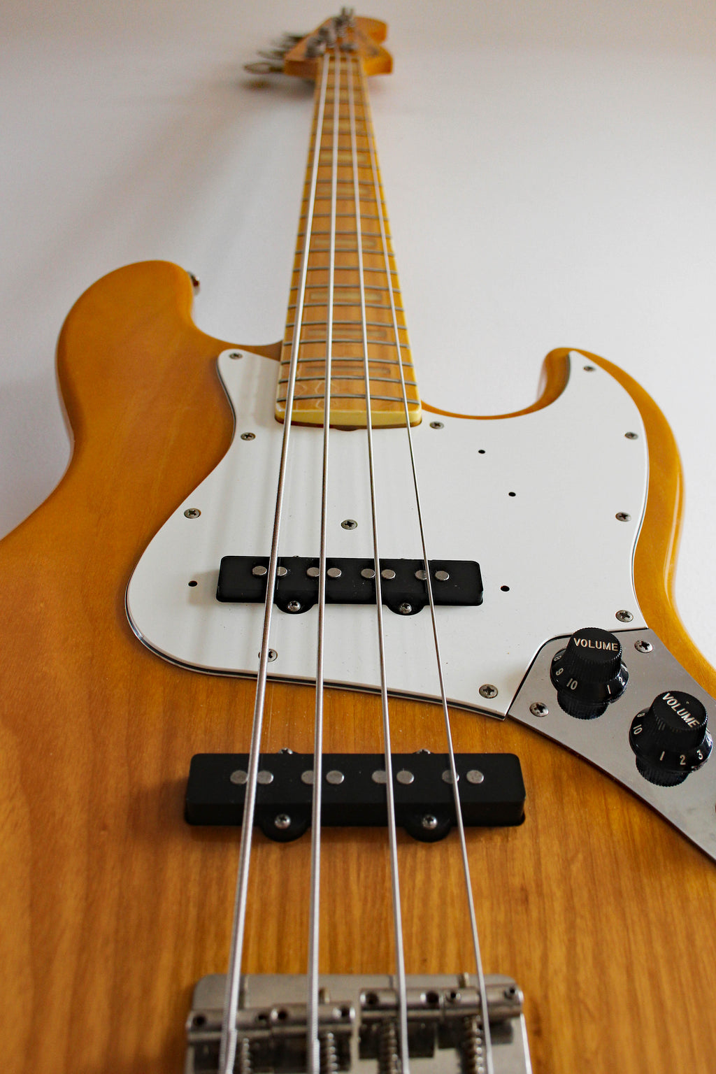 Used Fender Jazz Bass '75 Reissue Natural 1984-7