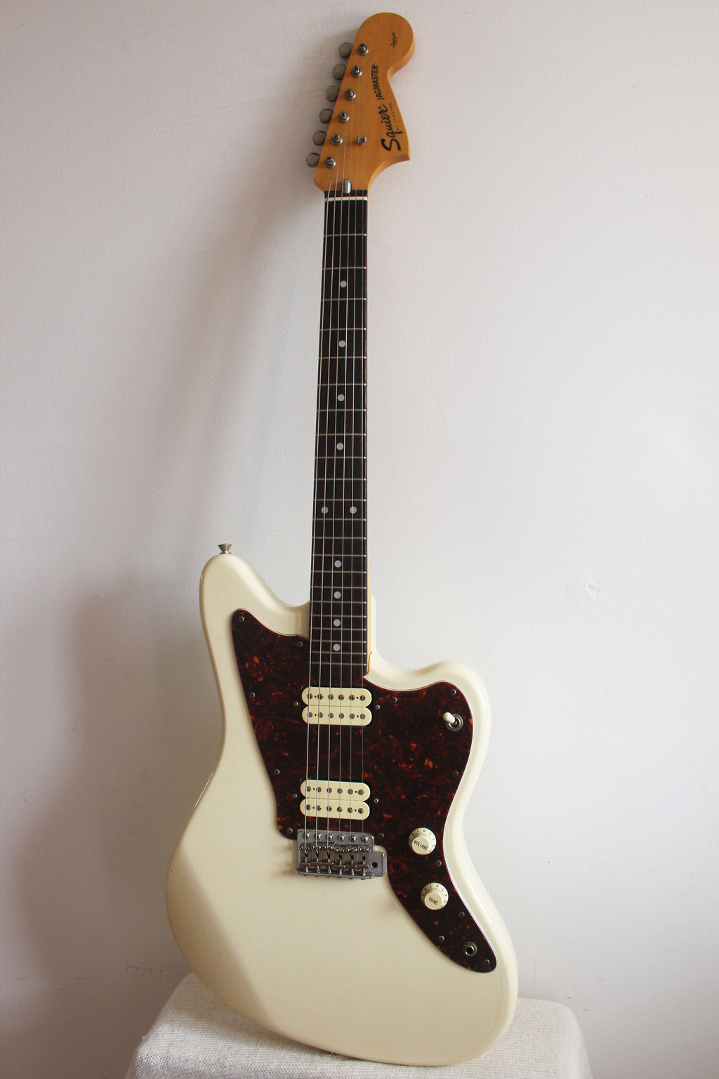 Used Squier MIJ Jagmaster HH 1997 Vintage White