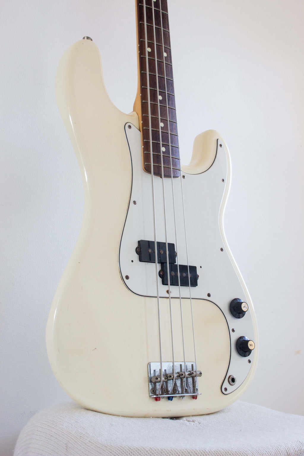 Fender Japan Japan Standard Precision Bass PB-43 Vintage White 1999-02