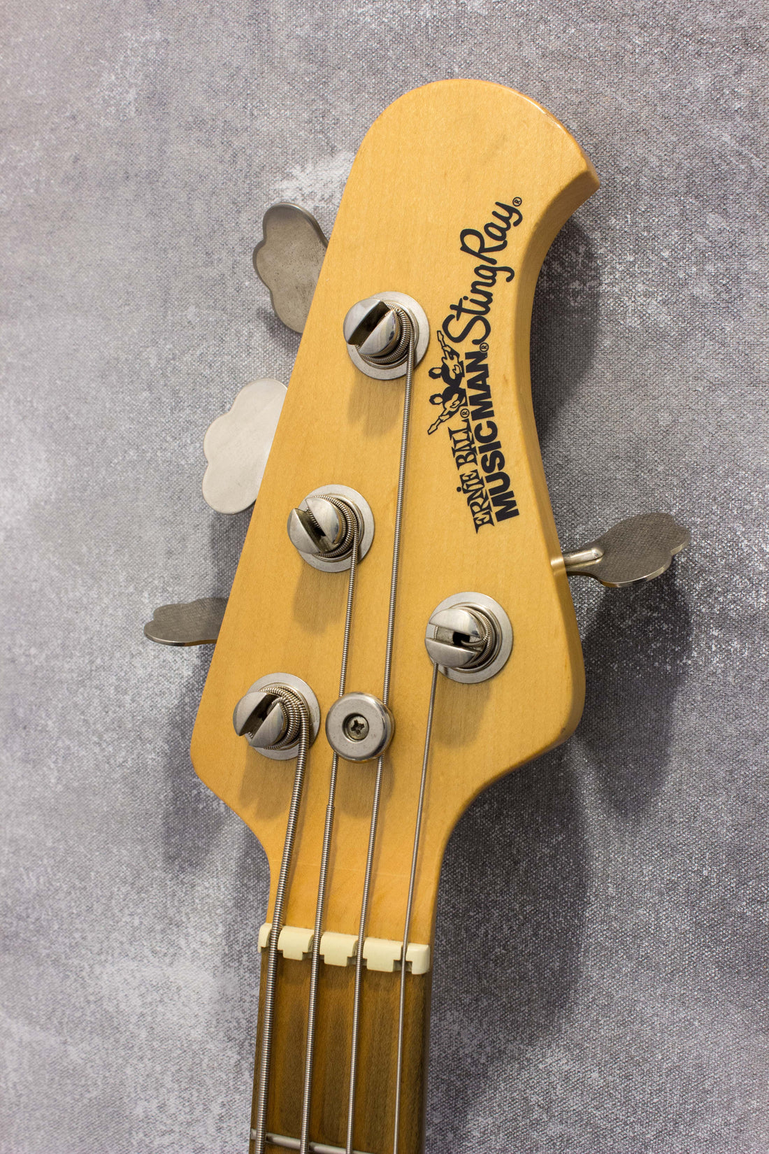 Ernie Ball Musicman Stingray 4H Natural 2011