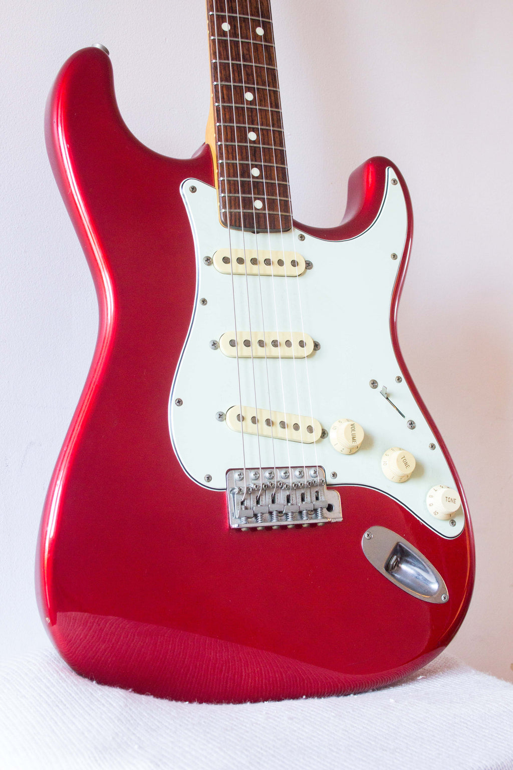 Fender Japan '62 Reissue Stratocaster ST62-58US Candy Apple Red 1999-02