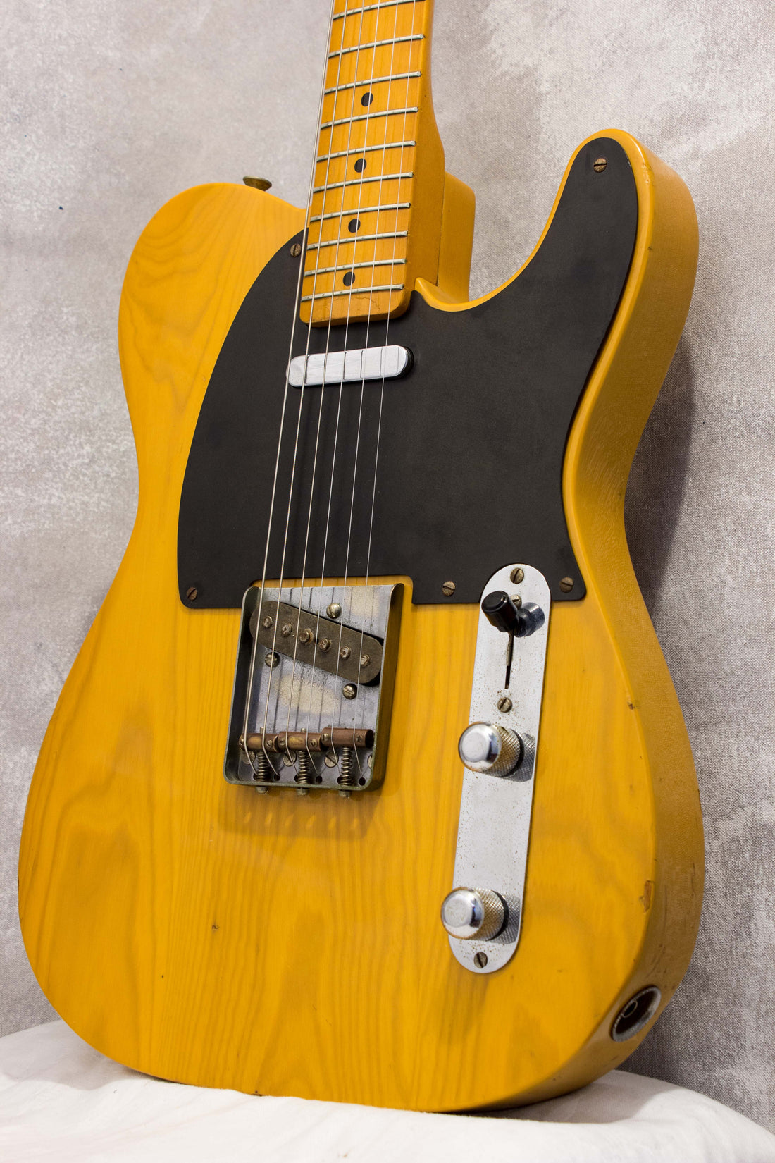 Fender Japan '52 Telecaster TL52-65 Butterscotch JV Serial 1982