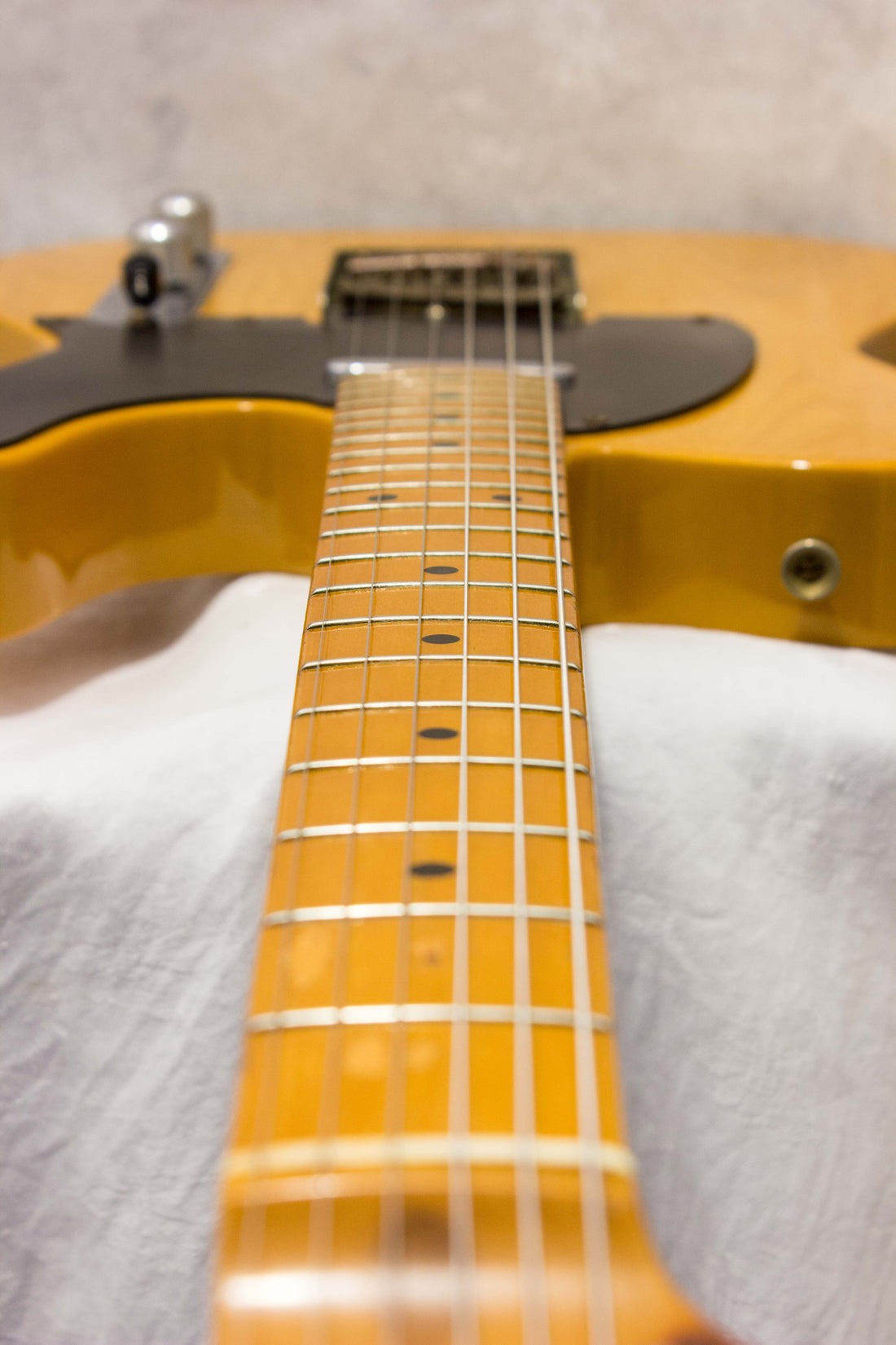 Fender Japan '52 Telecaster TL52-65 Butterscotch JV Serial 1982