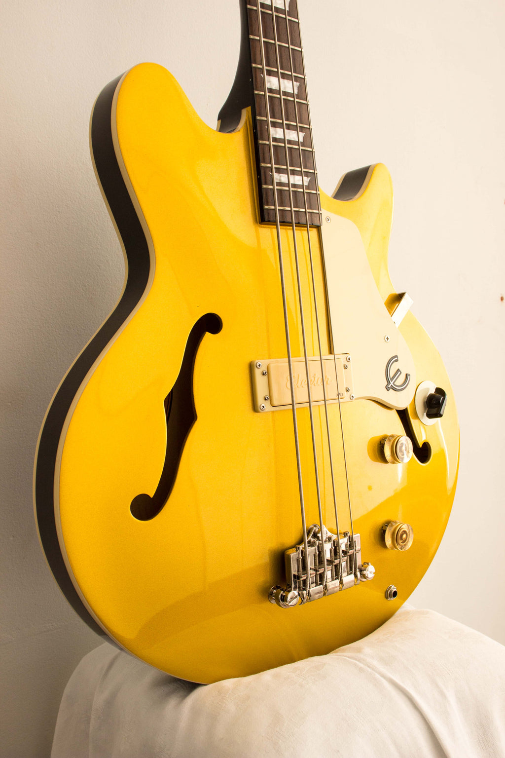 Epiphone Jack Cassidy Signature Bass Goldtop Korea 2012