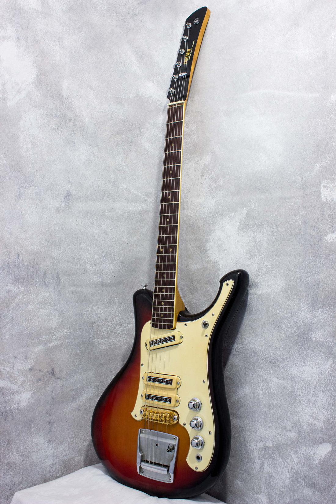 Yamaha SG-5A Flying Samurai Sunburst 1971