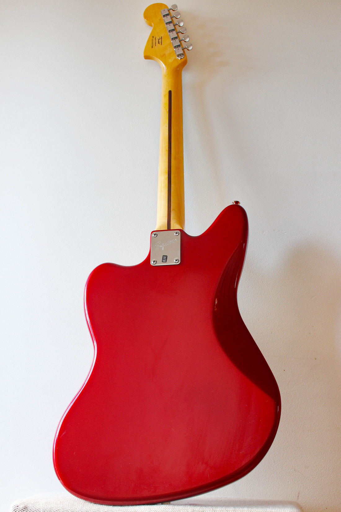 Used Squier Vintage Modified Jaguar Candy Apple Red