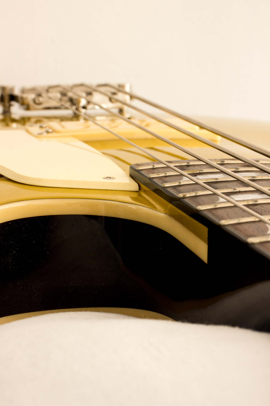 Epiphone Jack Cassidy Signature Bass Goldtop Korea 2012