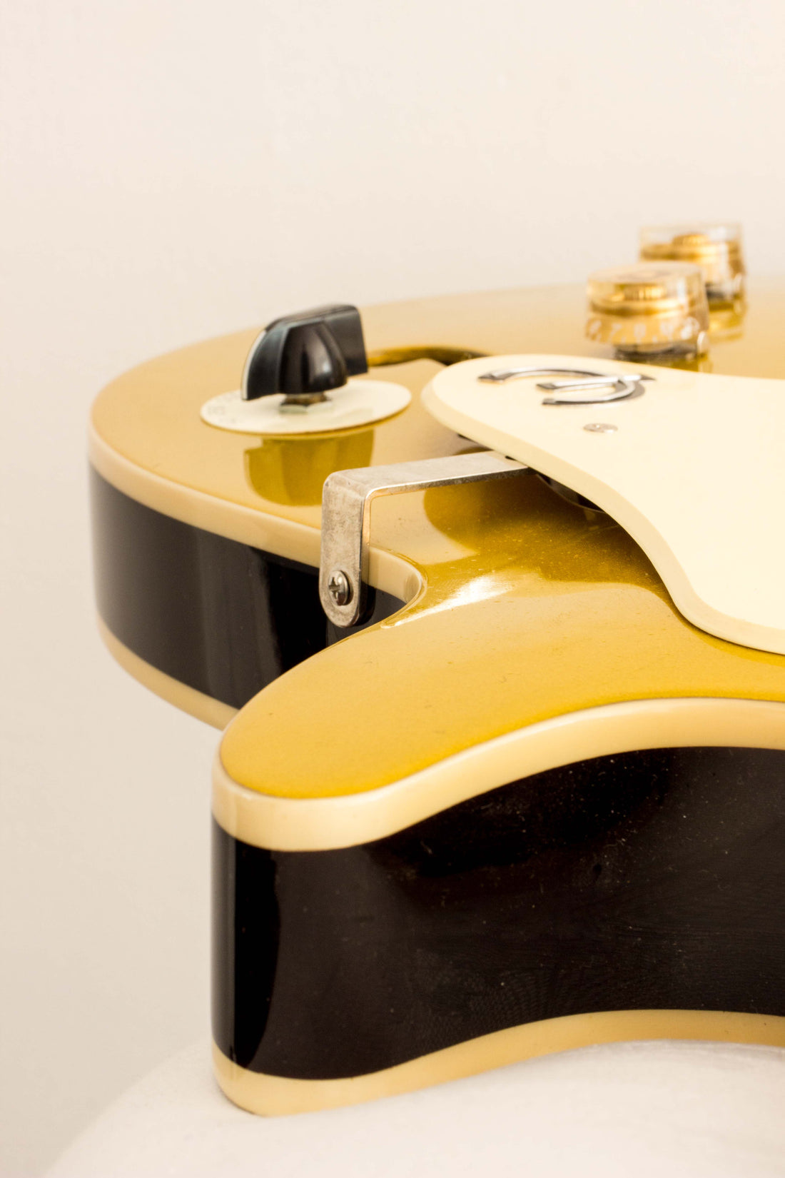 Epiphone Jack Cassidy Signature Bass Goldtop Korea 2012