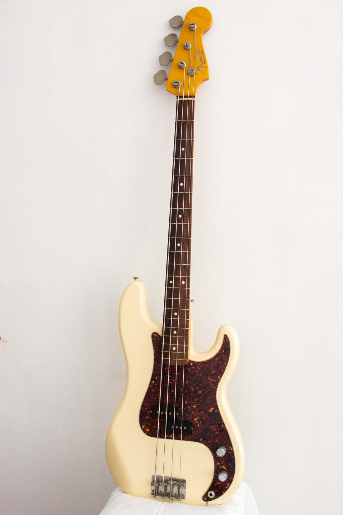 Fender '62 Precision Bass PB62-53 Vintage White 2000