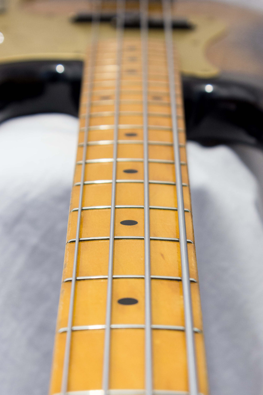 Fender Japan '57 Precision Bass PB57-95 Sunburst JV Serial 1982