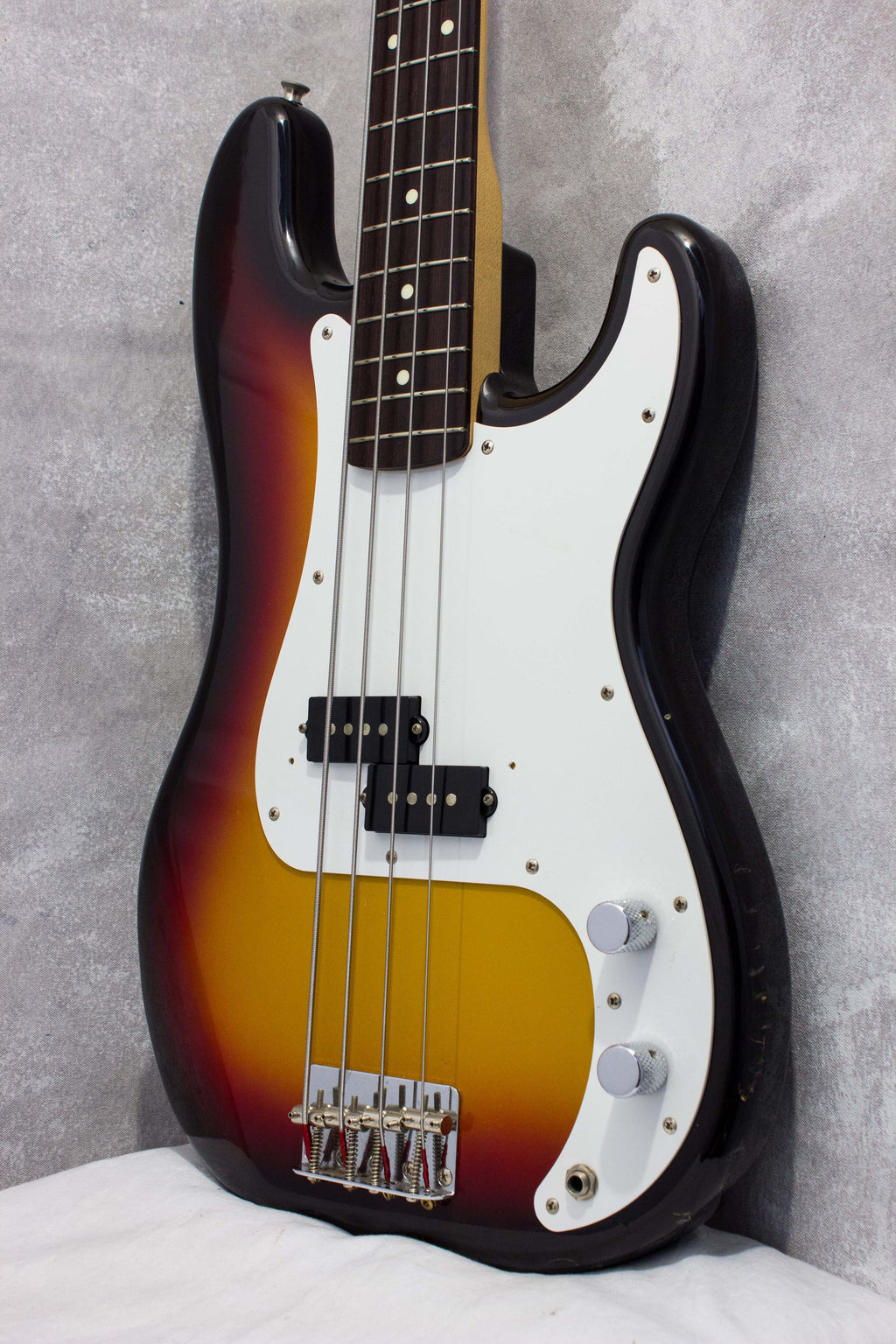 Squier MIJ Silver Series Precision Bass Sunburst 1994