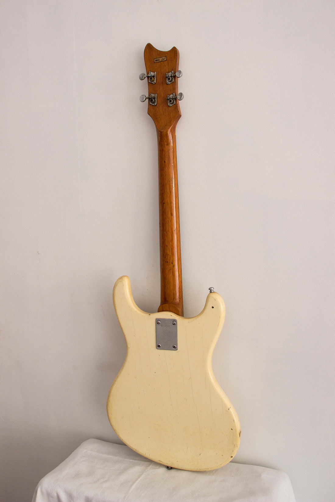 Guyatone EB-1 Short Scale Bass White 1967