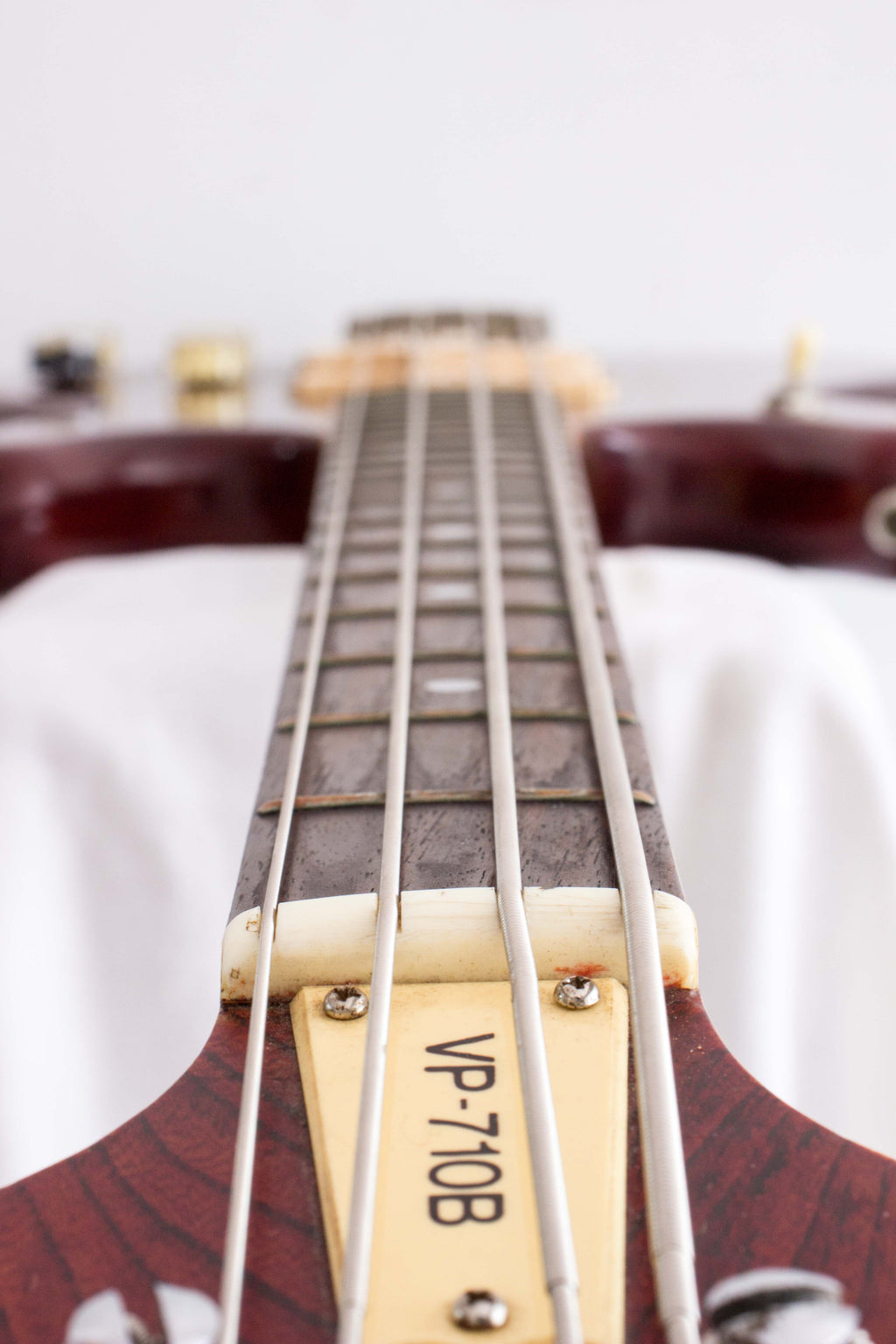 Vantage VP-710B 'Devil Bass' Gloss Walnut 1981