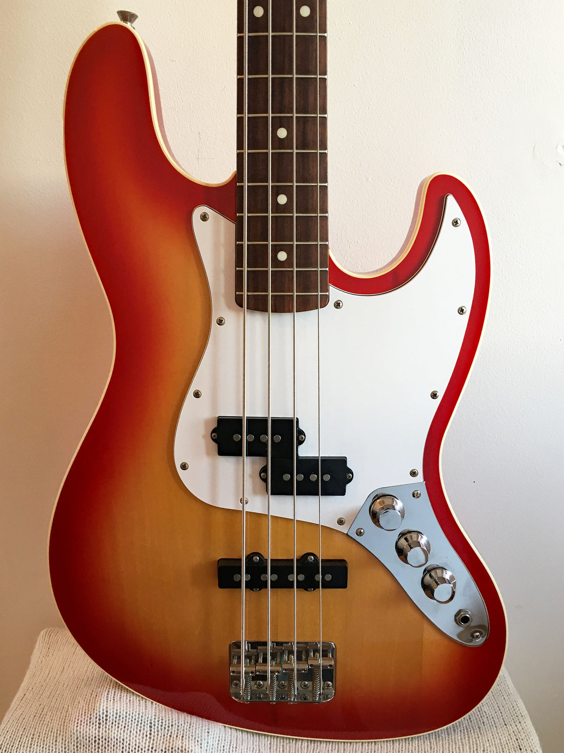 Used Fender Aerodyne Jazz Bass Fireglo