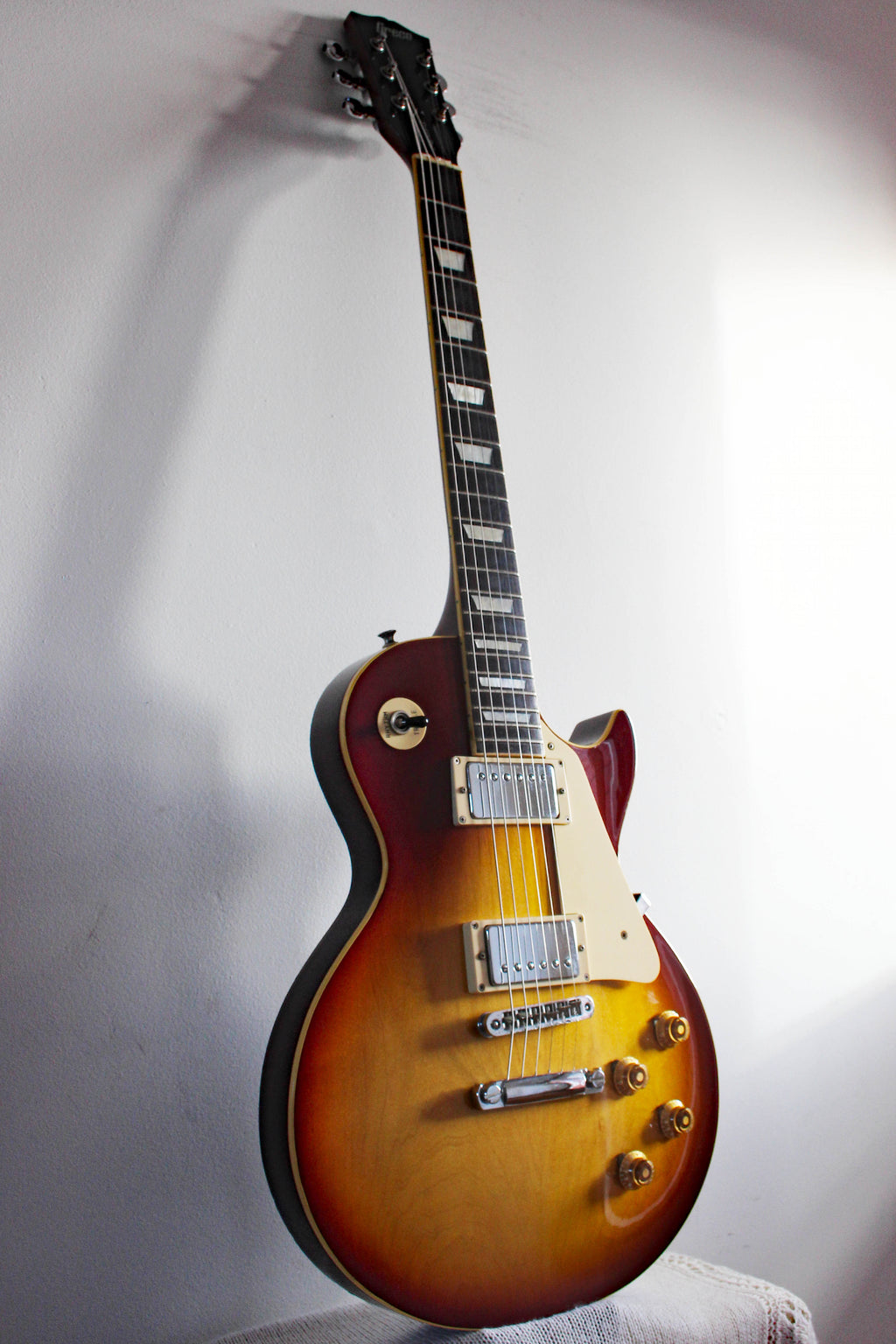 Used Greco LP EG-700 Honeyburst 1978