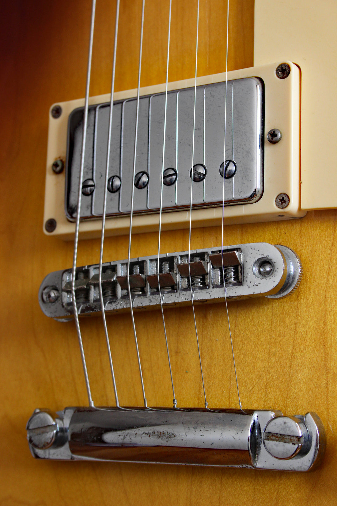 Used Greco LP EG-700 Honeyburst 1978