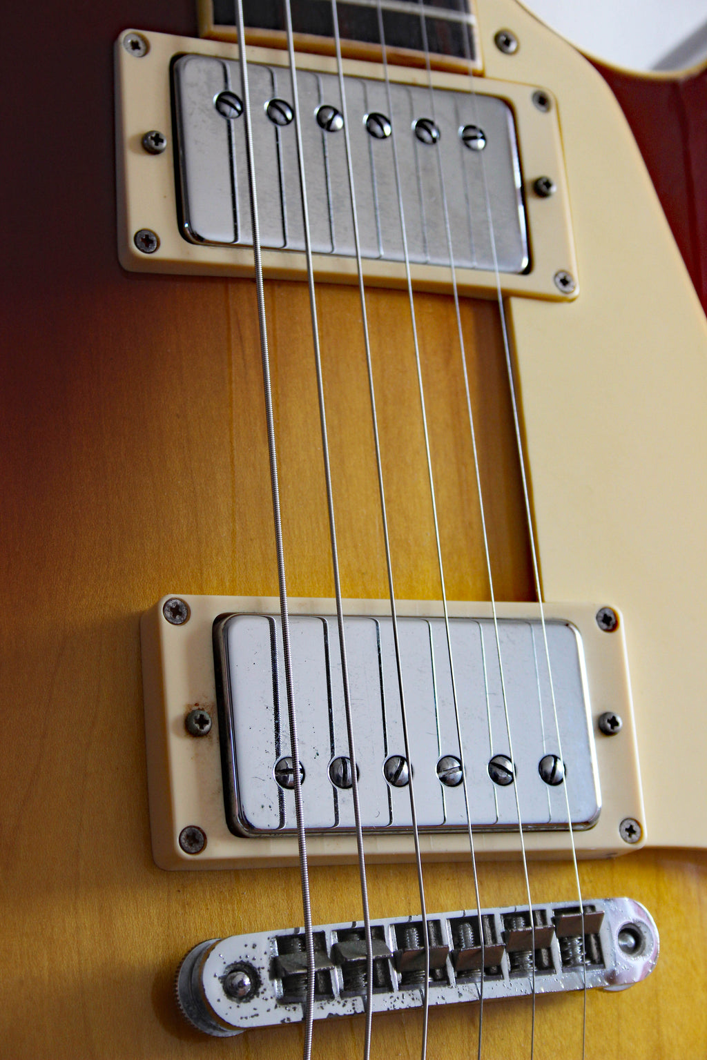 Used Greco LP EG-700 Honeyburst 1978