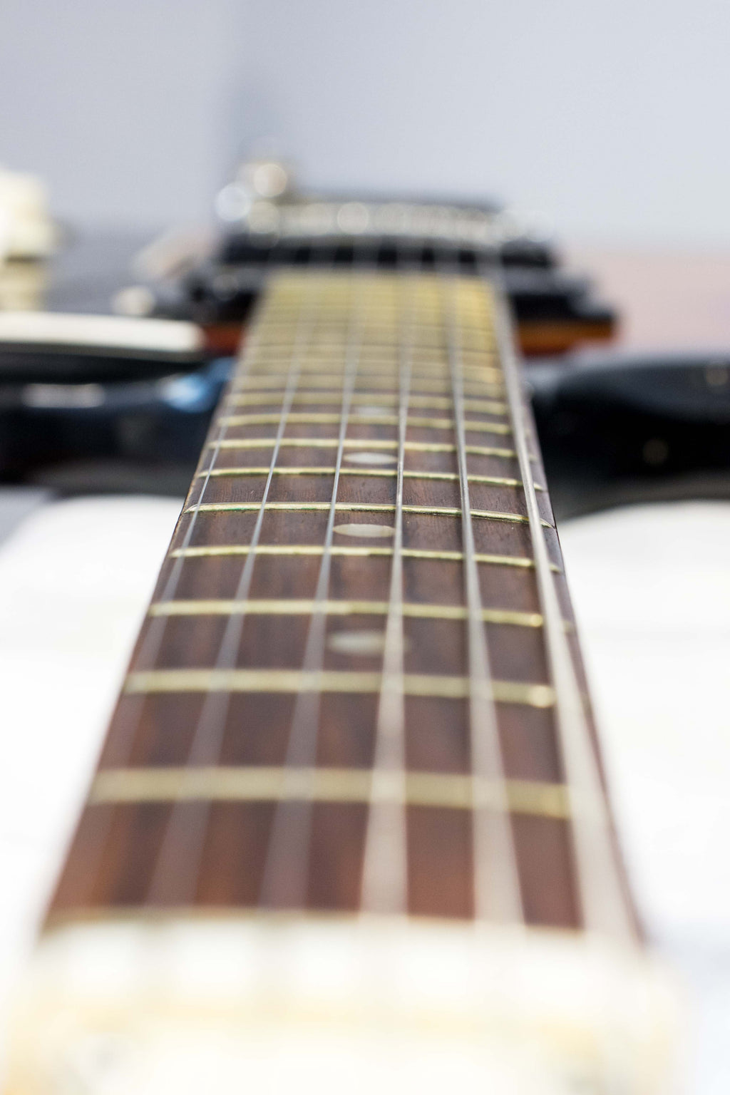 Teisco V-2 Ventures Style Sunburst 1968