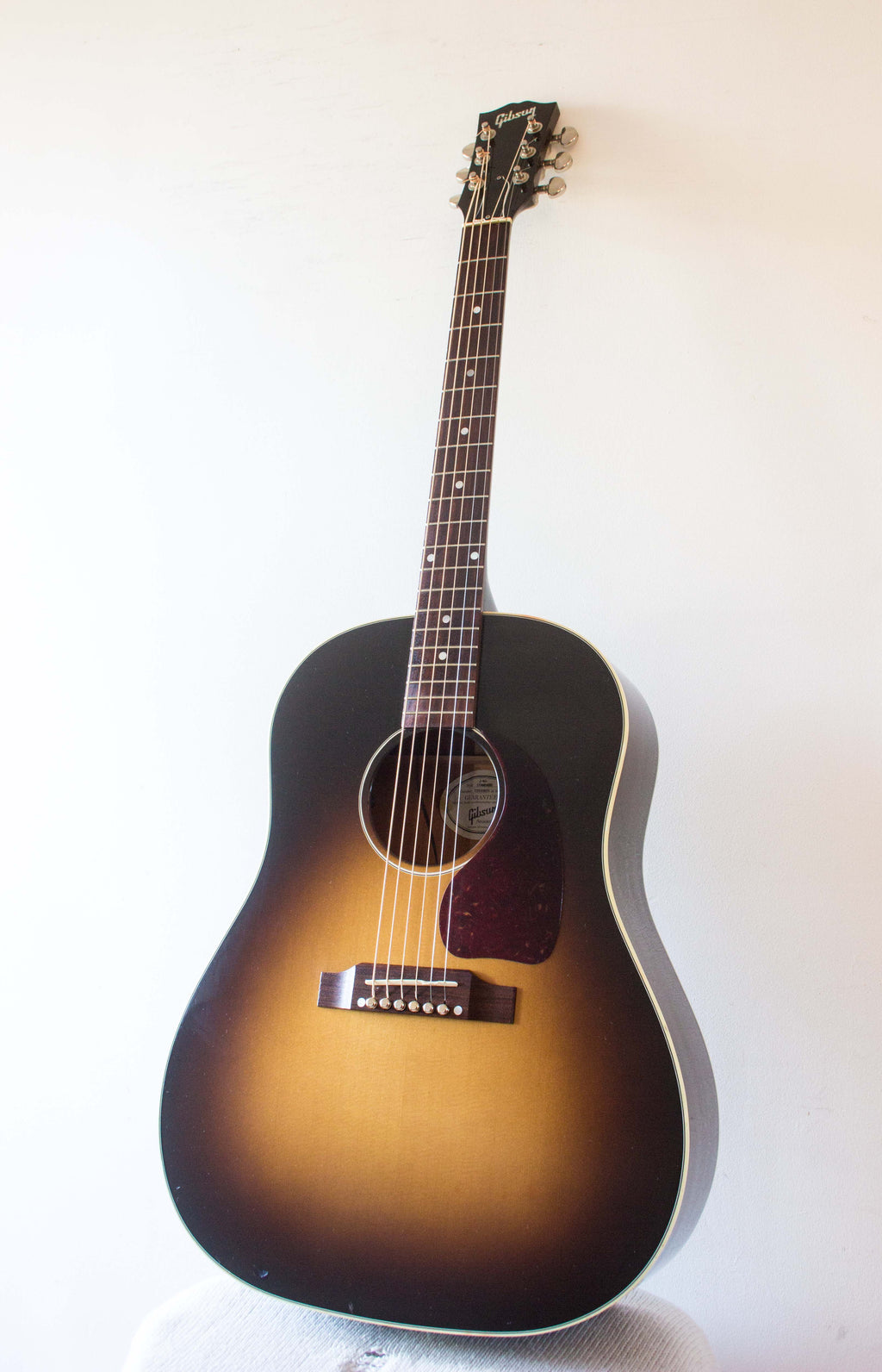 Gibson J-45 Standard Sunburst Dreadnought 2010