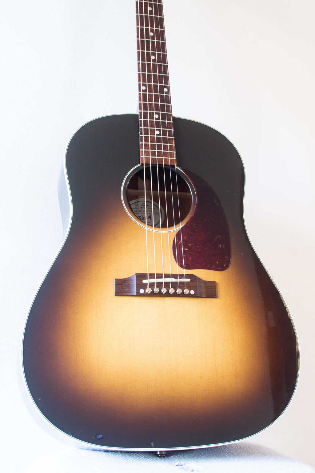 Gibson J-45 Standard Sunburst Dreadnought 2010