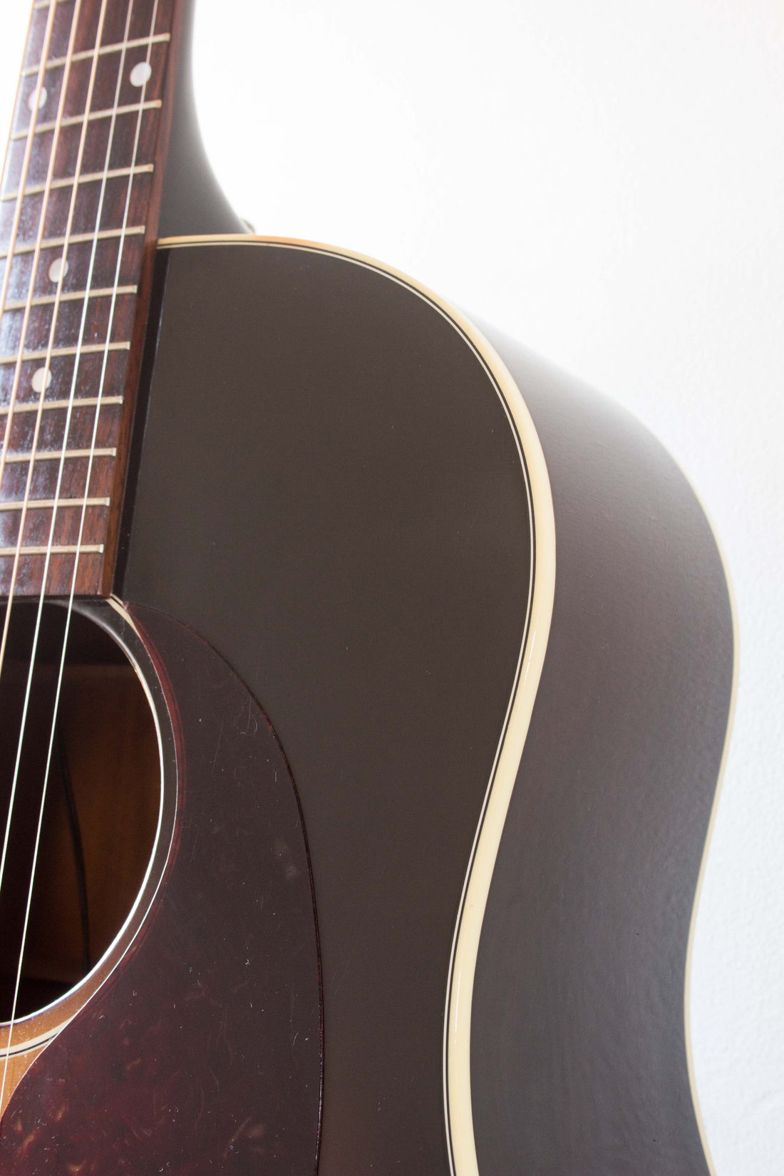 Gibson J-45 Standard Sunburst Dreadnought 2010