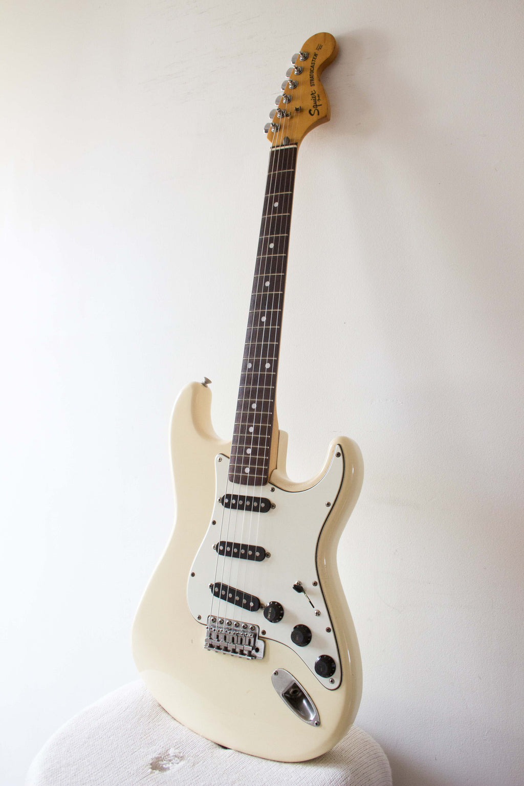 Squier Stratocaster CST-45 Olympic White JV Serial 1983