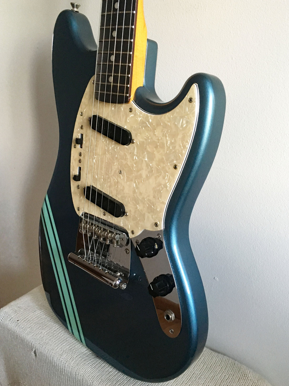 Used Fender Mustang '69 Reissue Competition Blue