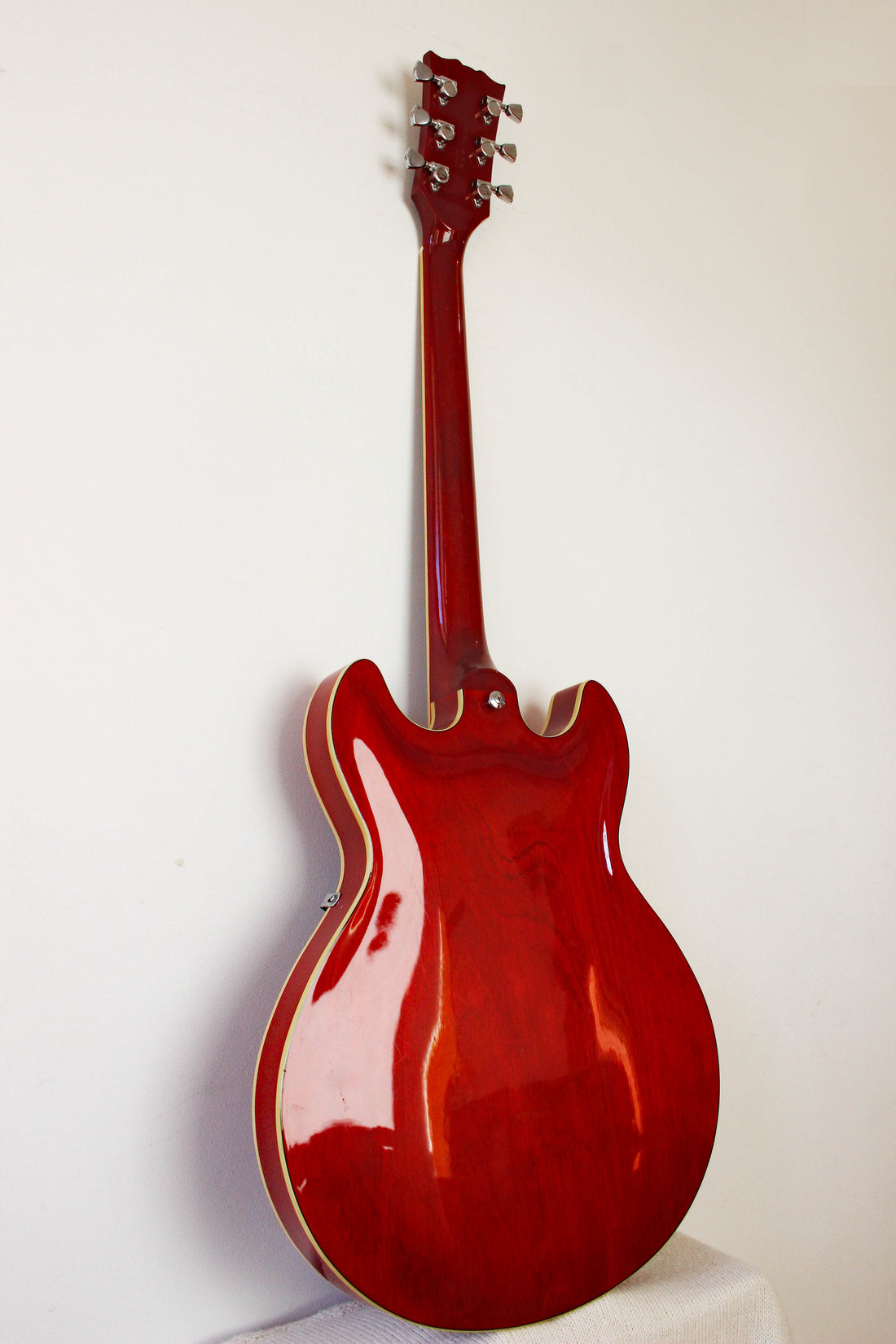 Used Yamaha SA700 Super Axe Semi-Hollow Transparent Red 1979