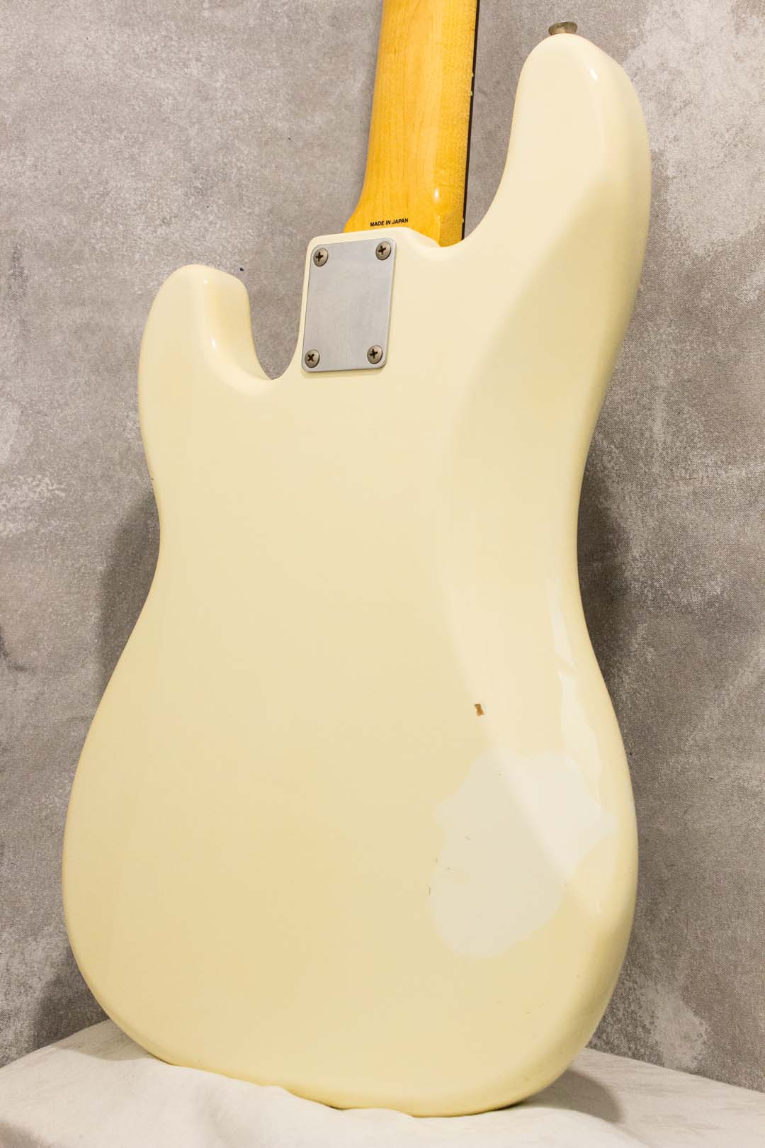 Fender Japan '70 Precision Bass PB70-70US Olympic White 2010