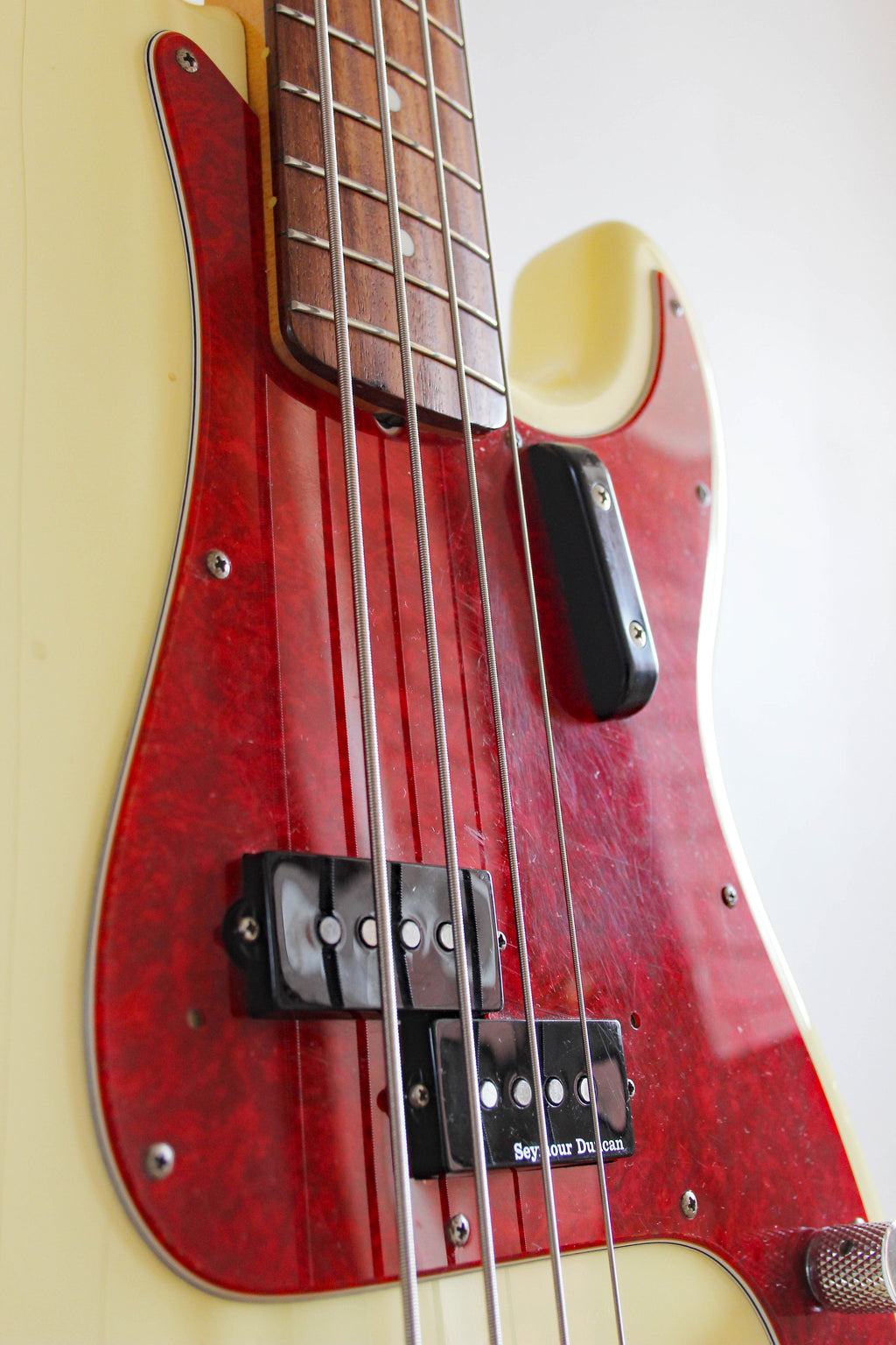 Used Fender Precision Bass '62 Vintage White Relic w/ Mods