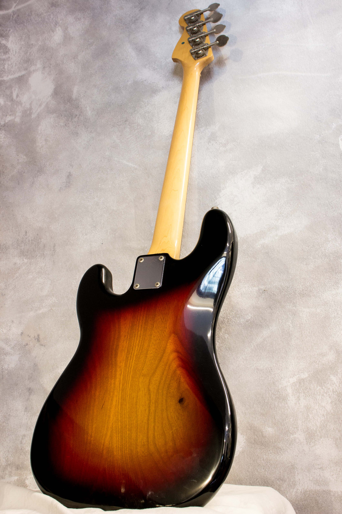 Fender '70 Reissue Precision Bass PB70-700 Sunburst 1990