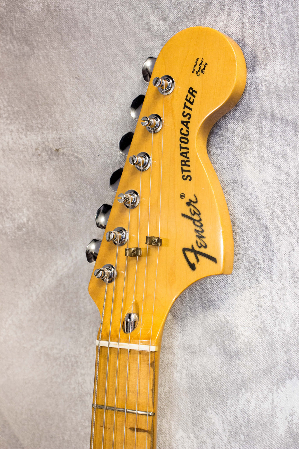 Fender Japan '72 Stratocaster ST72-65 Yellow White 1993