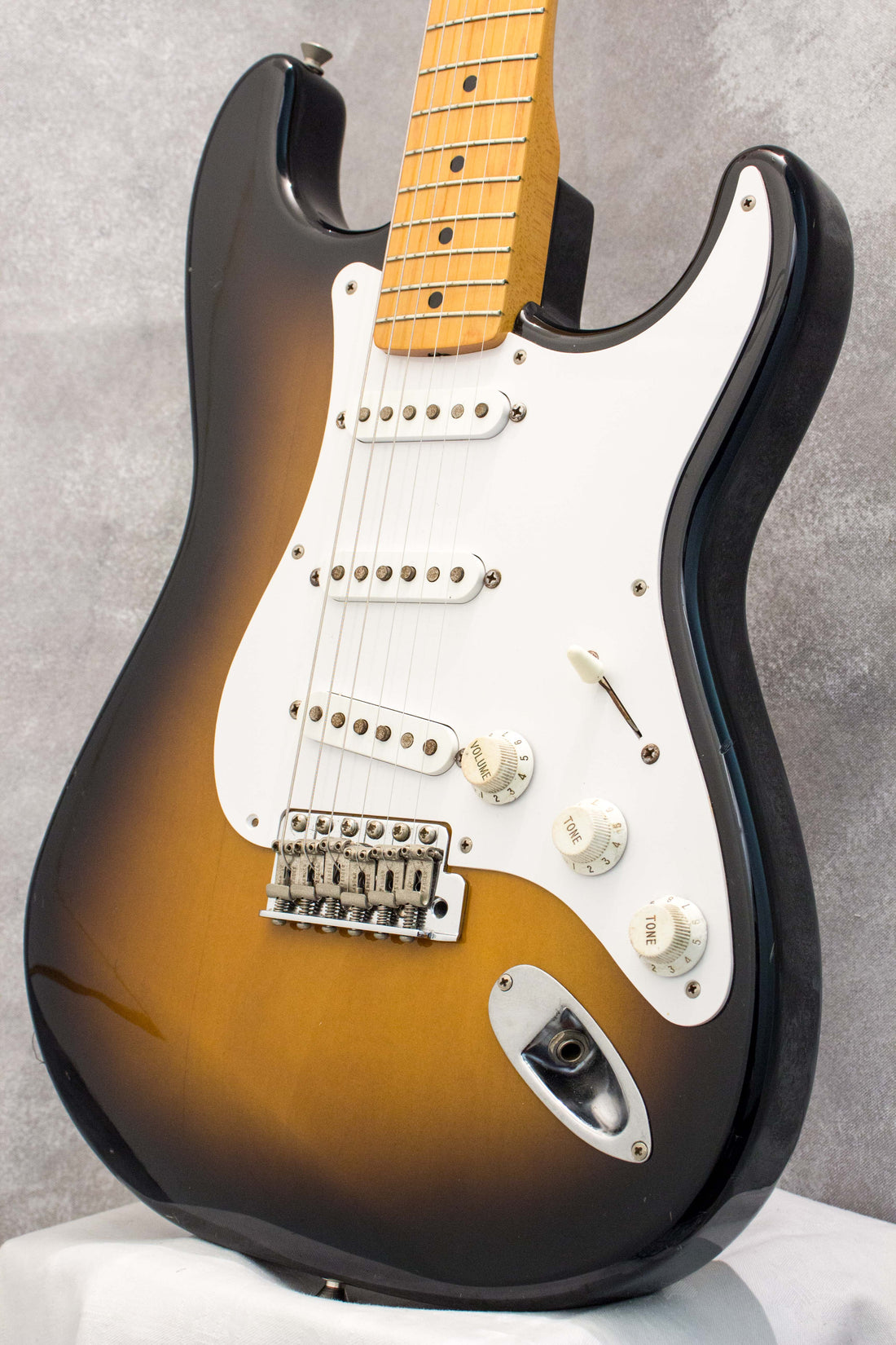 Fender Japan '57 Stratocaster Sunburst ST57-58US 2000