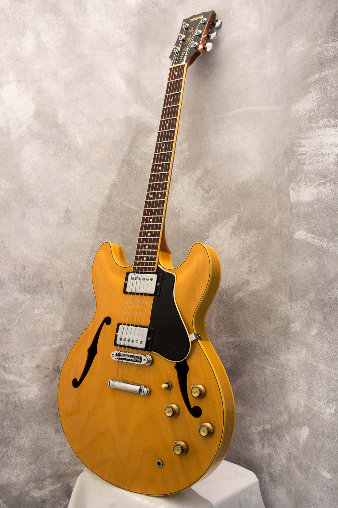 Yamaha SA700 Super Axe Semi-Hollow Natural 1979