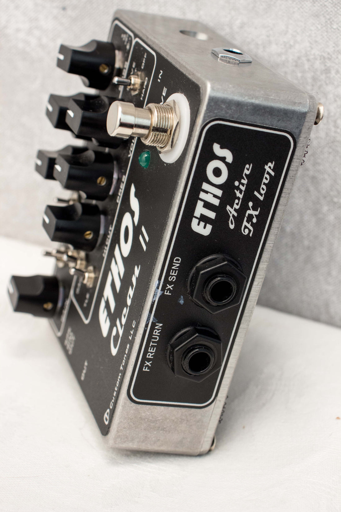 Ethos Clean II w/ Extras Preamp Pedal