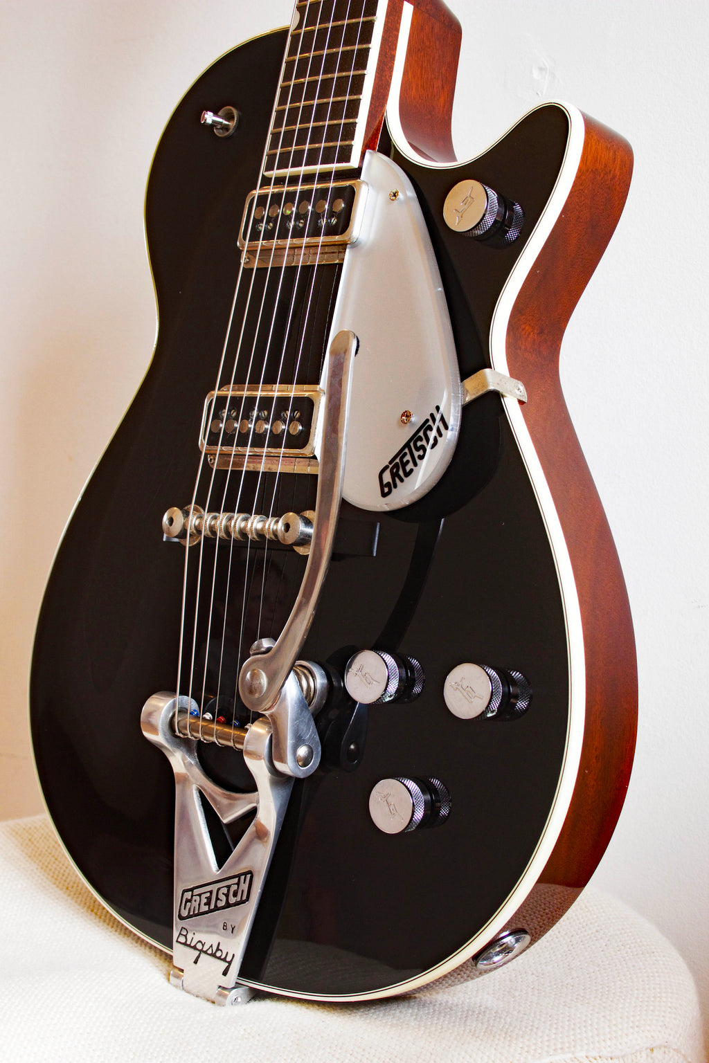 Gretsch G6128T Duo Jet w/ Dynasonics Black 2003