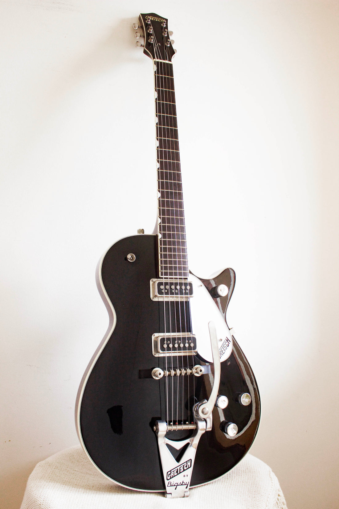 Gretsch G6128T Duo Jet w/ Dynasonics Black 2003