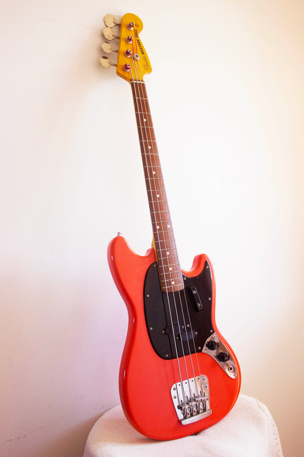 Fender Mustang Bass Fiesta Red 1999-02