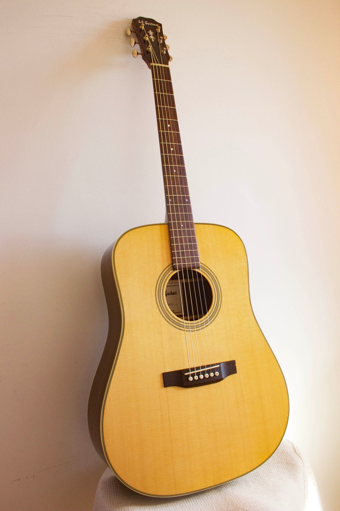 LA Guitars LAD010 Dreadnought Acoustic