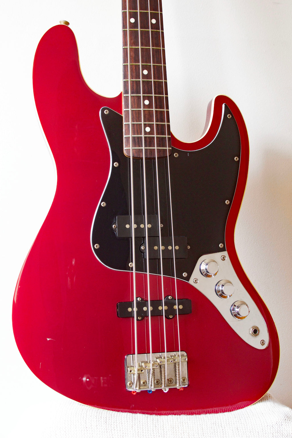 Fender Aerodyne Jazz Bass Old Candy Apple Red 2004-05