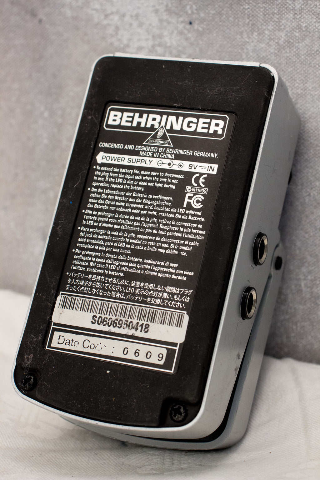 Behringer FX100 Digital Multi-FX Pedal