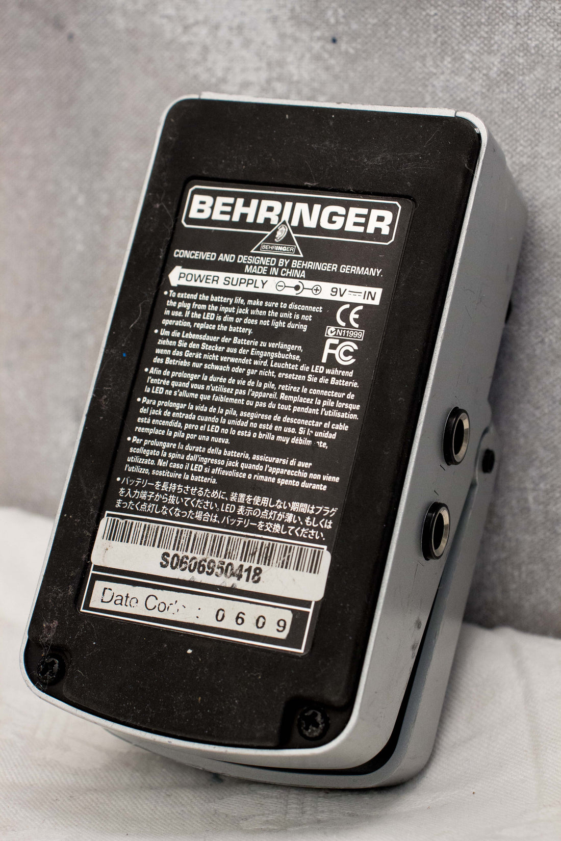 Behringer FX100 Digital Multi-FX Pedal