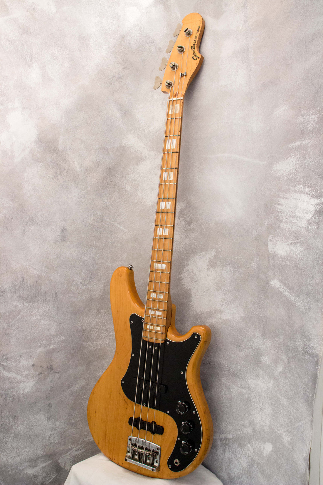 Yamaha SB800 Super Bass Natural 1977